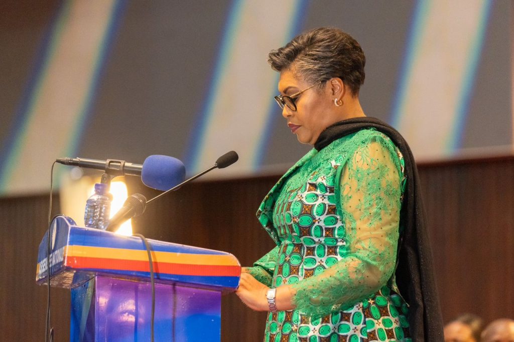Investiture du Gouv. Suminwa - Le Monde en 24h