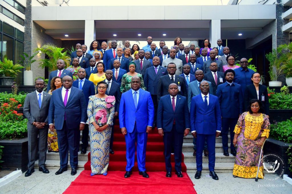 Le Chef de l’État Félix Tshisekedi a présidé le premier conseil des ministres du « Gouvernement Suminwa »