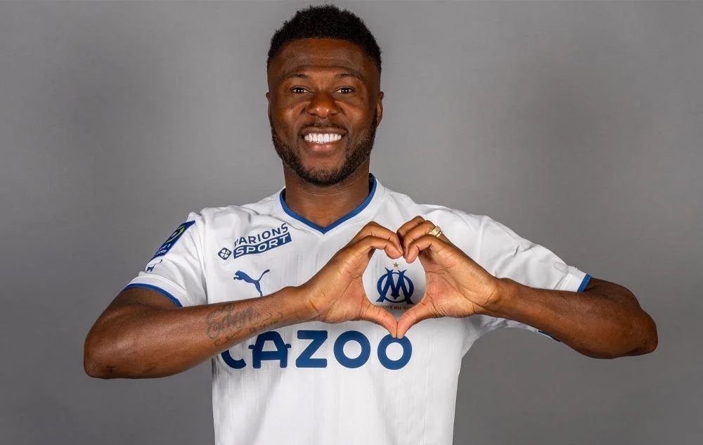 Mercato : Mis au marché, Chancel Mbemba pourrait faire ses valises vers l&rsquo;Arabie Saoudite