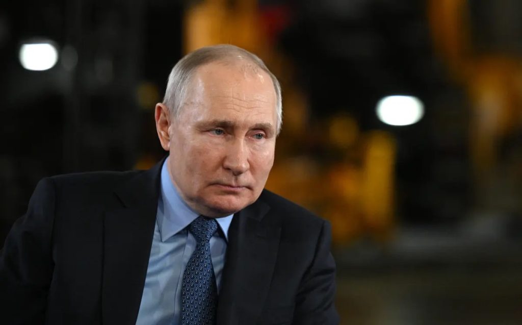 Russe : Vladimir Poutine prend la défense de Donald Trump après sa condamnation