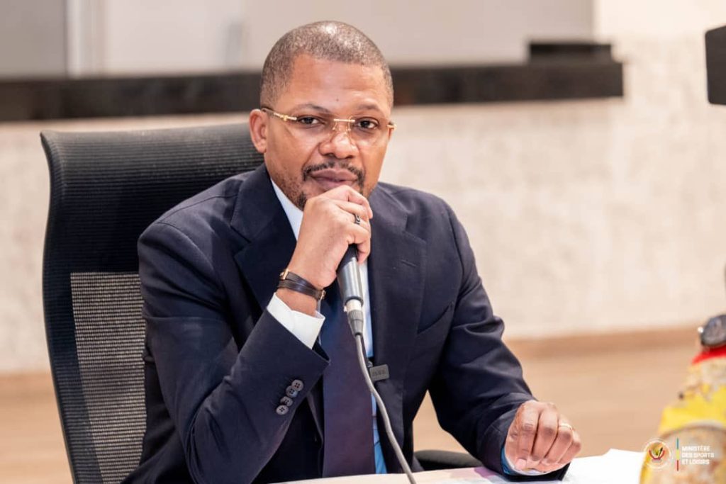 RDC : Le nouveau Ministre des sports visite des infrastructures sportives à Matadi avant les Jeux congolais