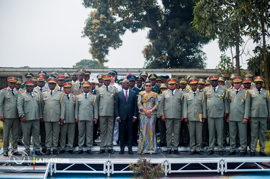 RDC : Judith Suminwa clôture la 4ème promotion de l&rsquo;école de guerre de Kinshasa (EGK)