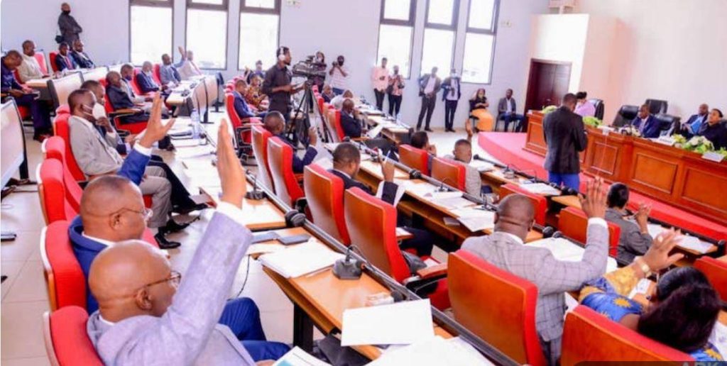 Assemblée provinciale de Kinshasa : vers la convocation d&rsquo;une session extraordinaire pour l&rsquo;investiture du gouvernement provincial.