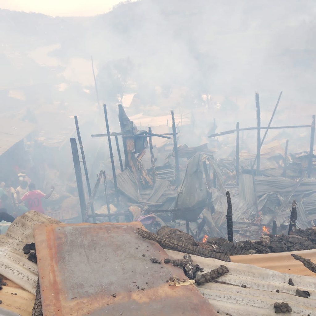 Sud-Kivu : plus de 10 maisons incendiées à Bukavu